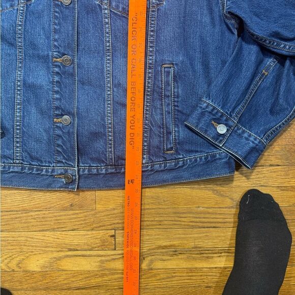 Banana Republic Denim Jacket - Picture 4 of 5